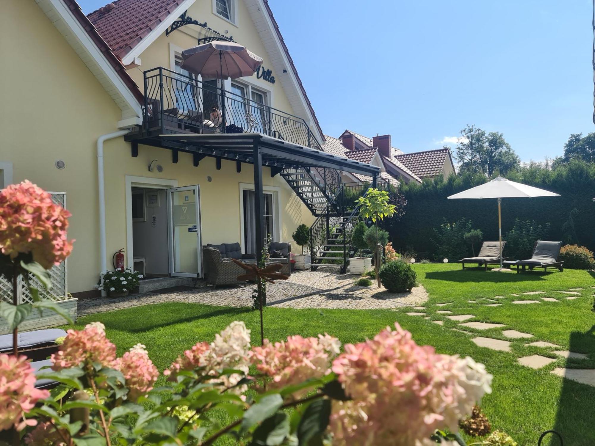 Apartamenty "La Villa" Z Klimatyzacja, Ogrodem, Parkingiem, Blisko Centrum Bad Kudowa Exterior foto