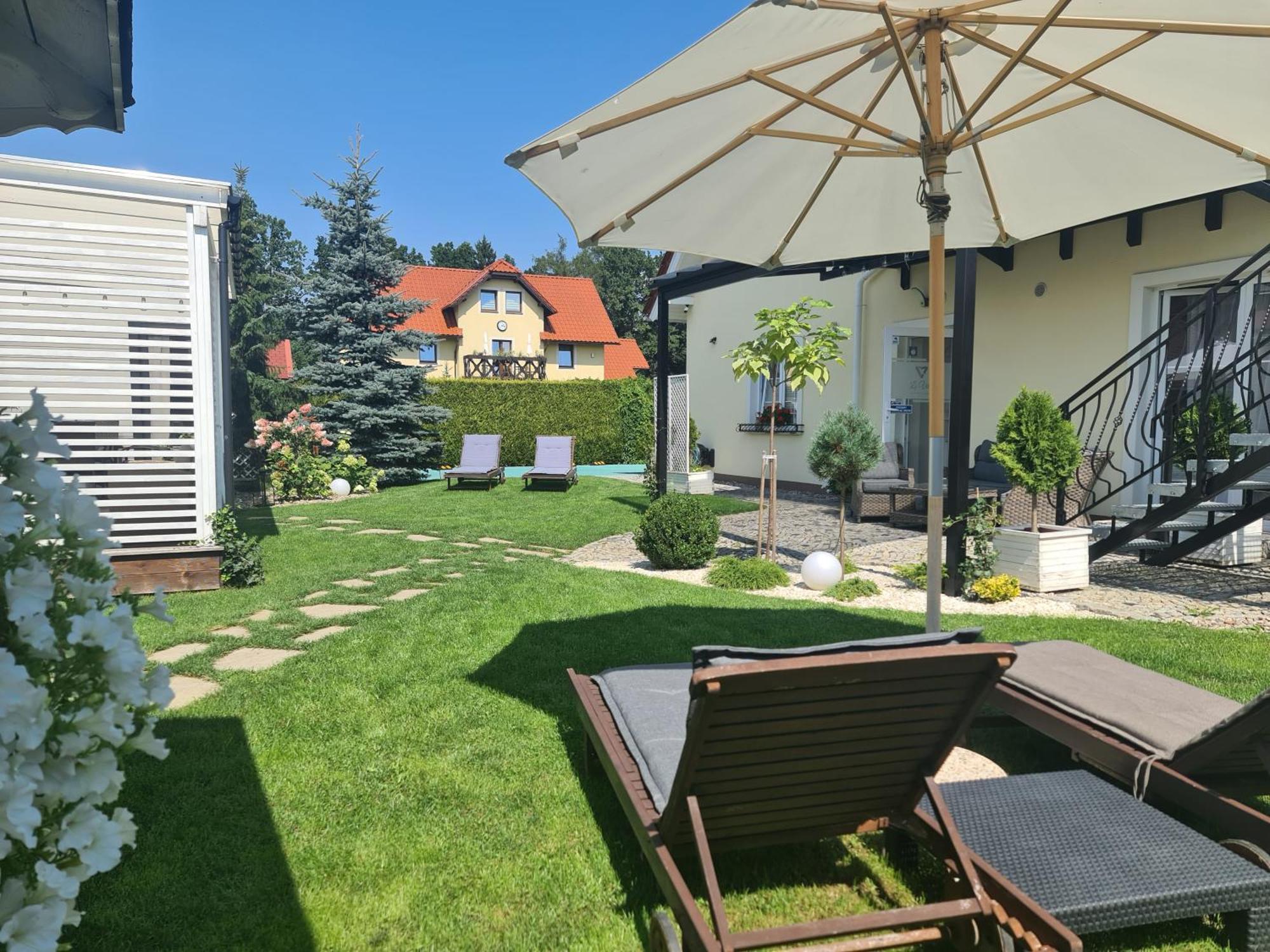Apartamenty "La Villa" Z Klimatyzacja, Ogrodem, Parkingiem, Blisko Centrum Bad Kudowa Exterior foto